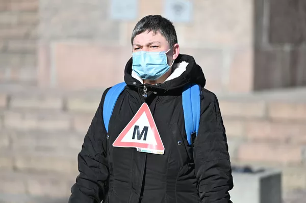 Protesto akcijų koordinatoriai sakė, kad sieks, jog valdžia išgirstų ne tik jų pageidavimą leisti egzaminą laikyti Regitroje, bet ir leisti veikti vairavimo mokykloms. Protesto akcijų koordinatoriai sakė, kad sieks, jog valdžia išgirstų ne tik jų pageidavimą leisti egzaminą laikyti Regitroje, bet ir leisti veikti vairavimo mokykloms. - Sputnik Lietuva
