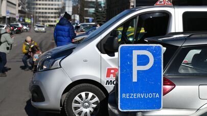 Акция за права работников автошкол в Вильнюсе