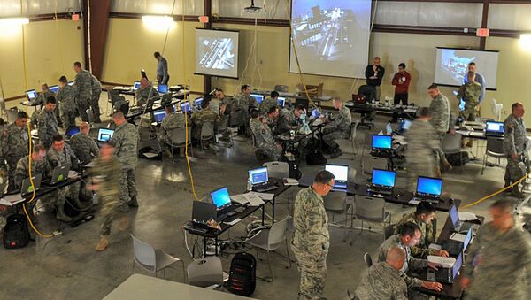 Национальная гвардия США по киберпространству на базе Кэмп Аттербери, Индиана - Sputnik Lietuva