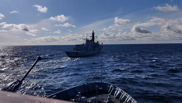 Военные корабли Военно-морских сил Литвы и вертолет ВВС Литвы участвуют в координирующих тренировках Объединенных экспедиционных сил (JEF) в Балтийском море  - Sputnik Lietuva