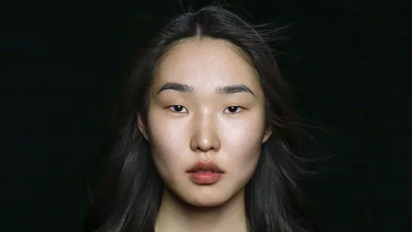 Mergina iš nivchių etninės grupės projekte The Ethnic Origins of Beauty. Mergina iš nivchių etninės grupės projekte The Ethnic Origins of Beauty. - Sputnik Lietuva