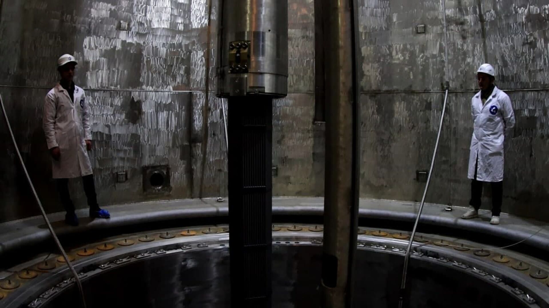 На втором энергоблоке БелАЭС завершена загрузка в реактор имитаторов тепловыделяющих сборок  - Sputnik Lietuva, 1920, 12.05.2021