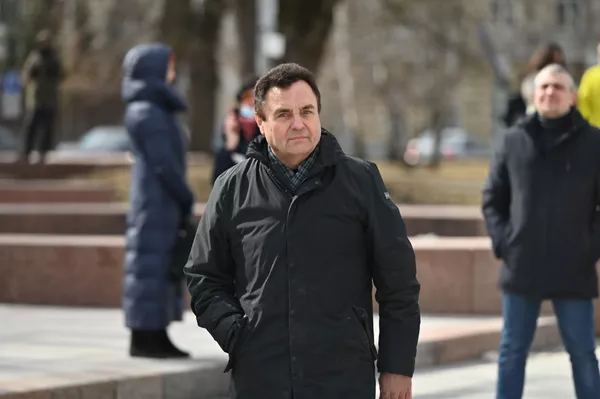 Mitinge taip pat dalyvavo keletas visuomenės ir politinių veikėjų, tarp jų ir Seimo deputatas Petras Gražulis. Mitinge taip pat dalyvavo keletas visuomenės ir politinių veikėjų, tarp jų ir Seimo deputatas Petras Gražulis. - Sputnik Lietuva