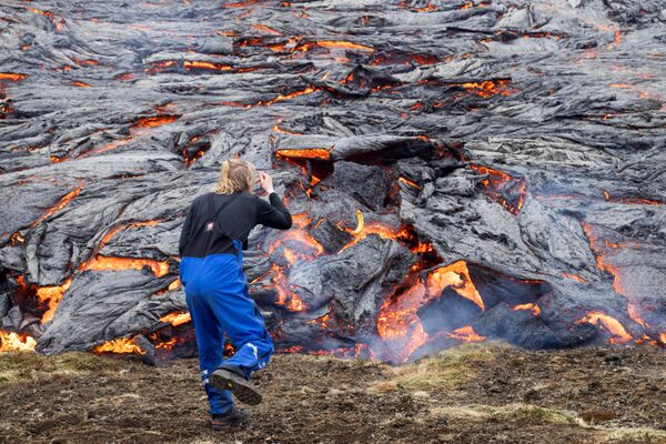 Daugelis ekspertų teigia, kad išsiveržimas, įvykęs Reikjaneso pusiasalyje, gali tęstis dar keletą metų ir tapti traukos tašku turistams. - Sputnik Lietuva
