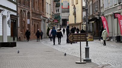 Прохожие в Вильнюсе