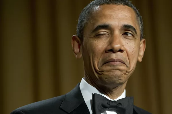 Nuotraukoje: buvęs JAV prezidentas Barakas Obama mirkteli juokaudamas apie savo gimimo vietą per Baltųjų rūmų korespondentų asociacijos vakarienę Vašingtone. Tai kasmetinis renginys, kuriame dalyvauja prezidentas, Holivudo įžymybės ir žiniasklaidos atstovai. Fox News, ilgėsitės manęs, kai manęs nebus. Bus sunkiau įtikinti Amerikos žmones, kad Hilari Klinton gimė Kenijoje, — juokavo Obama 2012 metų renginyje. Nuotraukoje: buvęs JAV prezidentas Barakas Obama mirkteli juokaudamas apie savo gimimo vietą per Baltųjų rūmų korespondentų asociacijos vakarienę Vašingtone. Tai kasmetinis renginys, kuriame dalyvauja prezidentas, Holivudo įžymybės ir žiniasklaidos atstovai. Fox News, ilgėsitės manęs, kai manęs nebus. Bus sunkiau įtikinti Amerikos žmones, kad Hilari Klinton gimė Kenijoje, — juokavo Obama 2012 metų renginyje. - Sputnik Lietuva