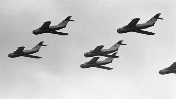 Naikintuvai MIG-17 - Sputnik Lietuva