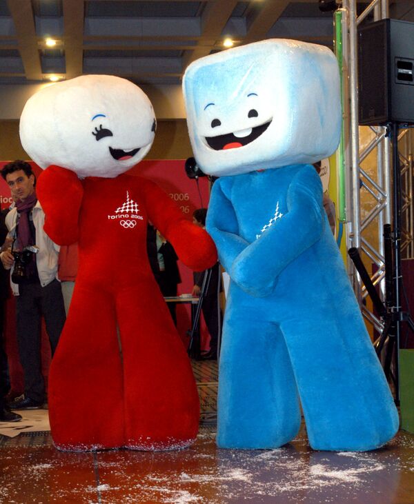 Зимние Олимпийские игры-2006 в Турине были представлены талисманами Неве и Глиц. Это были снег и лед. Они были первыми в истории игр неодушевленными персонажами. - Sputnik Литва