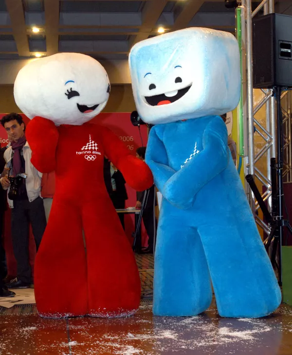 2006 metų žiemos olimpinių žaidynių Turine talismanas buvo Neve ir Glic. Tai buvo sniegas ir ledas. Jie buvo pirmieji negyvi personažai žaidynių istorijoje. 2006 metų žiemos olimpinių žaidynių Turine talismanas buvo Neve ir Glic. Tai buvo sniegas ir ledas. Jie buvo pirmieji negyvi personažai žaidynių istorijoje. - Sputnik Lietuva