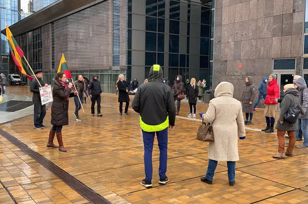 Protesto akciją organizavo visuomenės veikėja Nendrė Černiauskienė. Protesto akciją organizavo visuomenės veikėja Nendrė Černiauskienė. - Sputnik Lietuva