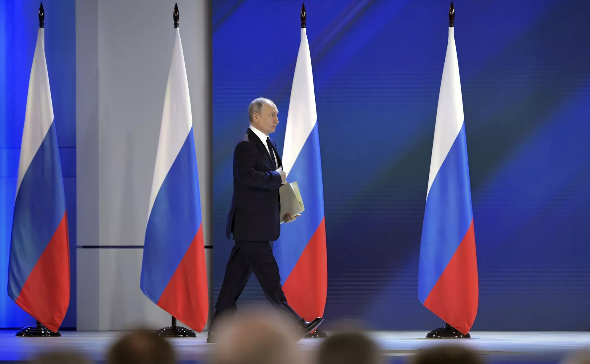 Президент РФ Владимир Путин выступает с ежегодным посланием Федеральному собранию  - Sputnik Lietuva, 1920, 12.05.2021