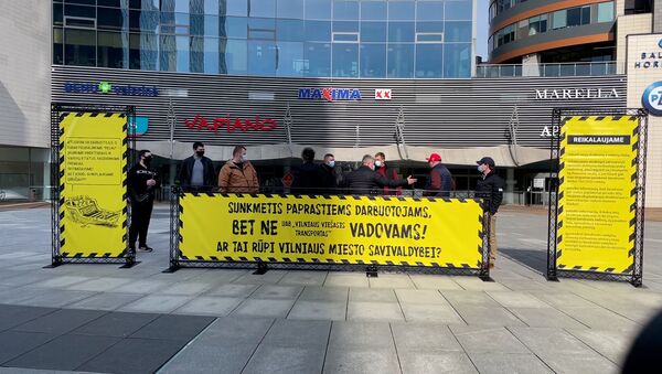 В Вильнюсе работники компании общественного транспорта вышли на митинг - Sputnik Литва
