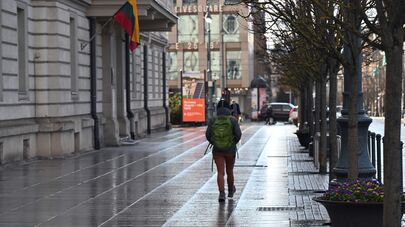 Прохожие на улицах Вильнюса