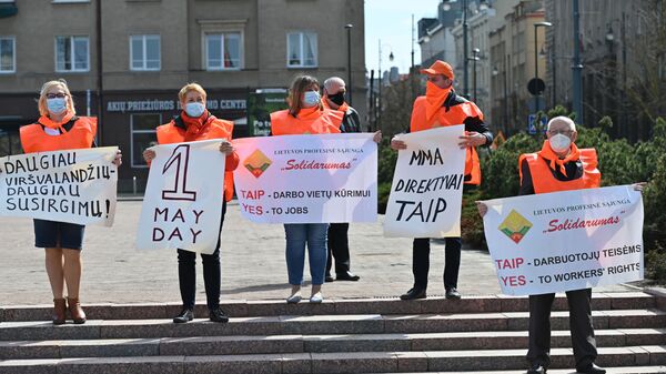 Акция литовского профсоюза Solidarumas в Вильнюсе в День труда - Sputnik Литва