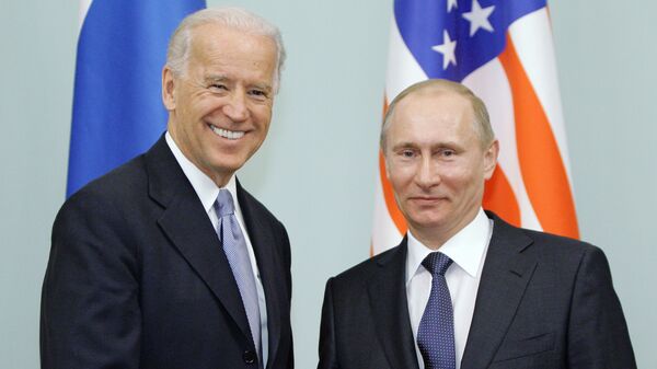 Džo Baidenas ir Vladimiras Putinas - Sputnik Lietuva