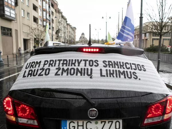 Акция протеста работников санатория Belorus в Вильнюсе