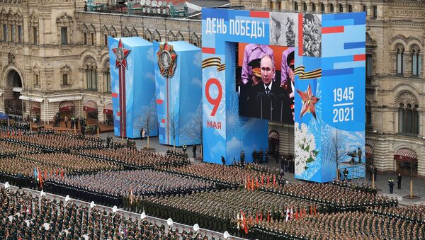 Военнослужащие парадных расчетов на военном параде в честь 76-й годовщины Победы в Москве - Sputnik Литва