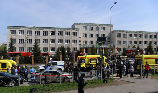 Antradienį Kazanės 175-ojoje mokykloje įvyko šaudynės. Išpuolį surengė 19-metis Ilnazas Galiavijevas.  - Sputnik Lietuva