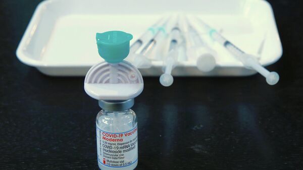 Вакцина от коронавируса Moderna - Sputnik Литва