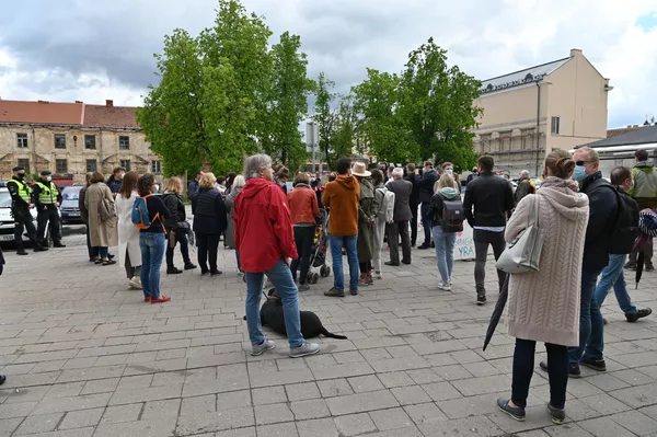 Taip pat buvo surengta konferencija, skirta psichikos sveikatai. Tačiau konkrečių veiksmų tiesiogiai Šiaulių ligoninėje nebuvo imtasi. Taip pat buvo surengta konferencija, skirta psichikos sveikatai. Tačiau konkrečių veiksmų tiesiogiai Šiaulių ligoninėje nebuvo imtasi. - Sputnik Lietuva