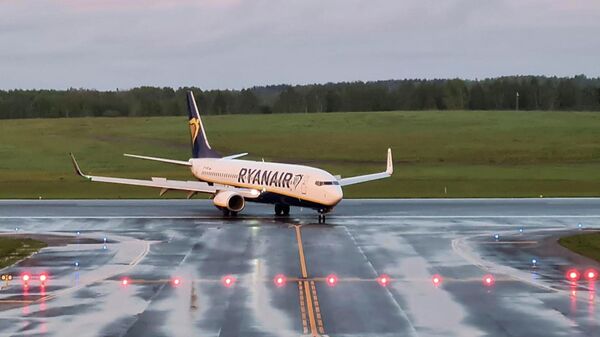 Ryanair lėktuvas, kuris avariniu būdu nusileido Minske - Sputnik Lietuva