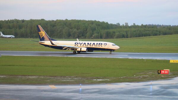 Самолет авиакомпании Ryanair в Вильнюсе, совершивший ранее экстренную посадку в Минске - Sputnik Литва