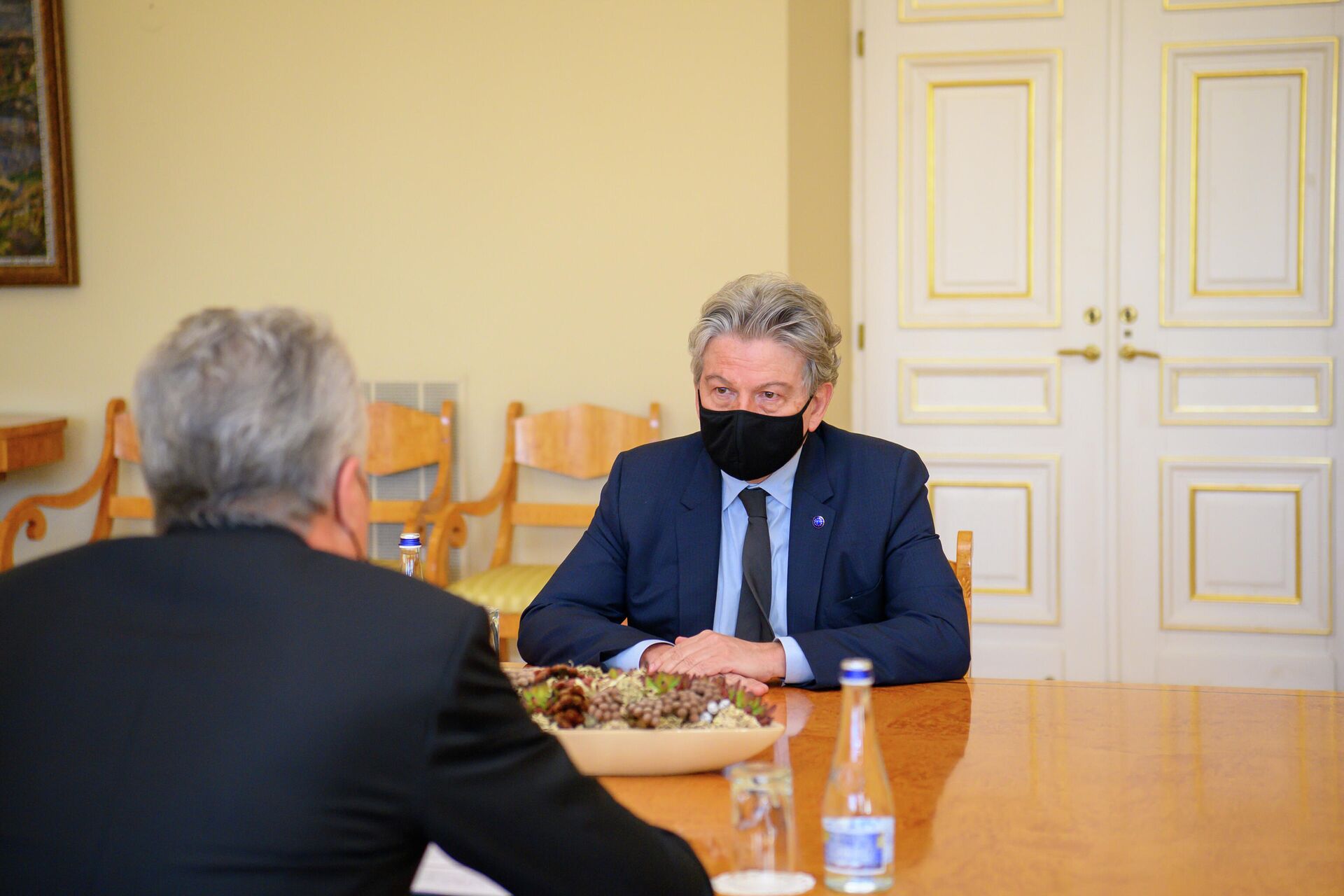 Европейский комиссар Тьерри Бретон на встрече с президентом Литвы Гитанасом Науседой в Вильнюсе - Sputnik Литва, 1920, 31.05.2021