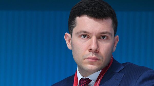 Губернатор Калининградской области Антон Алиханов на ПМЭФ-2021 - Sputnik Литва