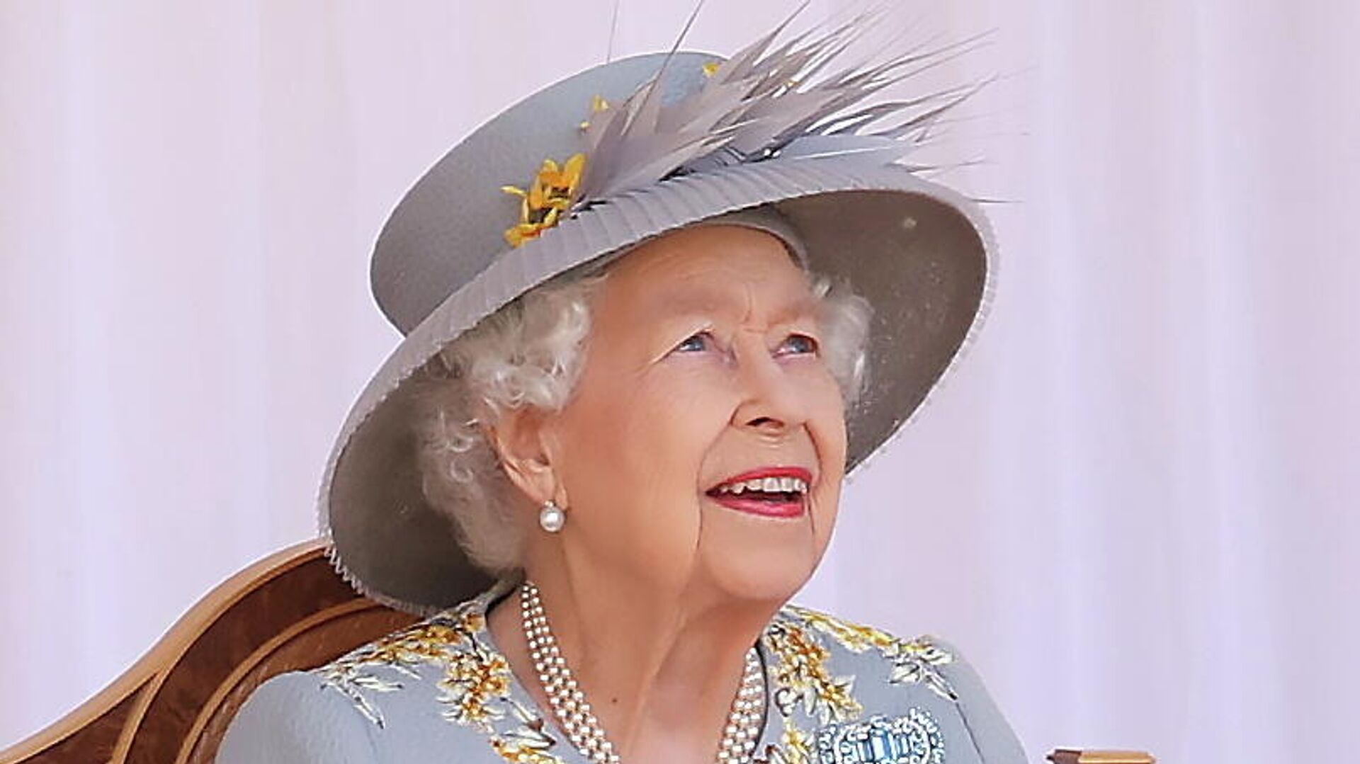 Королева Великобритании Елизавета II во время церемонии в честь официального Дня рождения королевы - Sputnik Литва, 1920, 12.06.2021