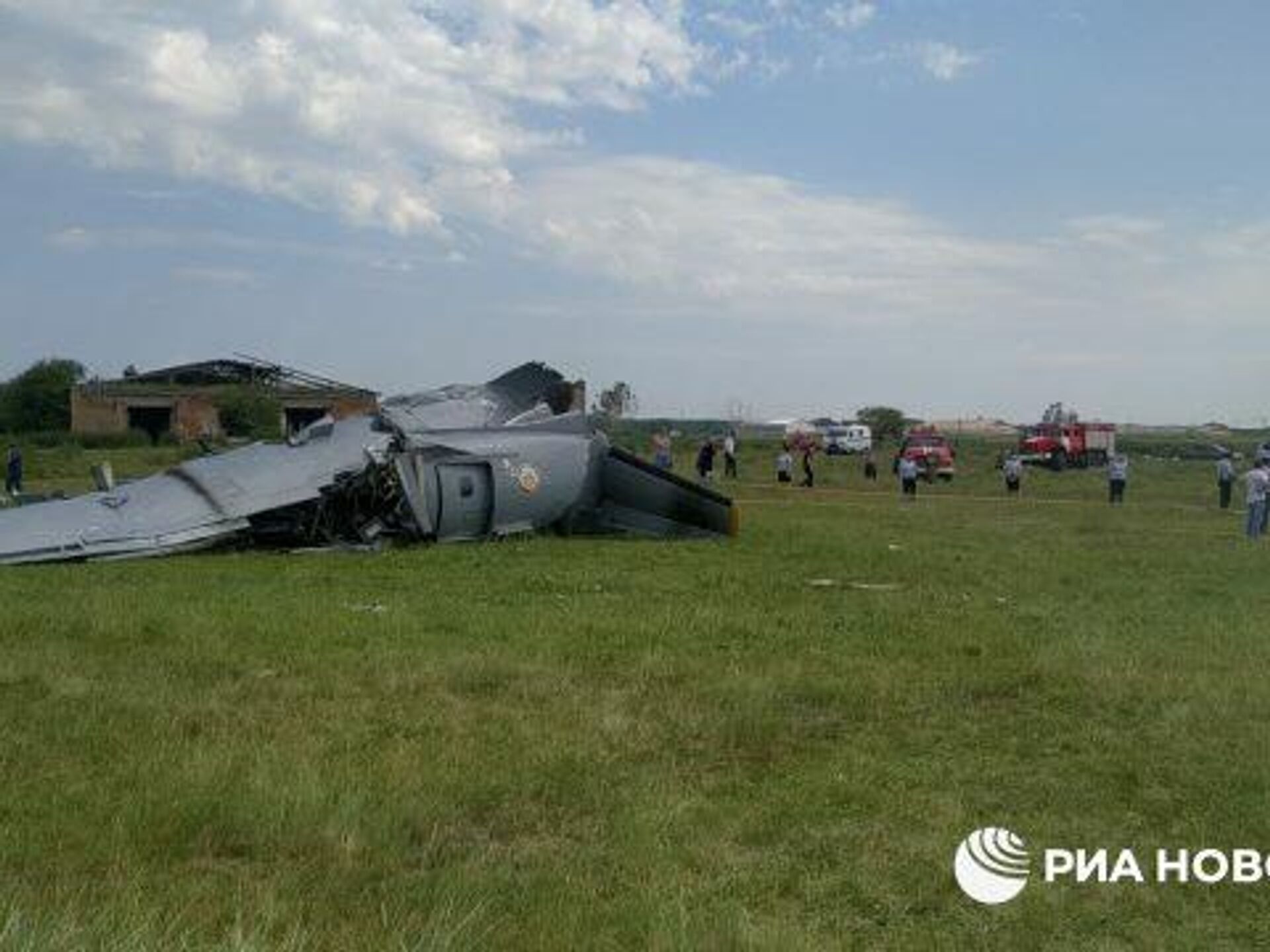Разбился военный самолет. Катастрофа л 410 в Кемерово.