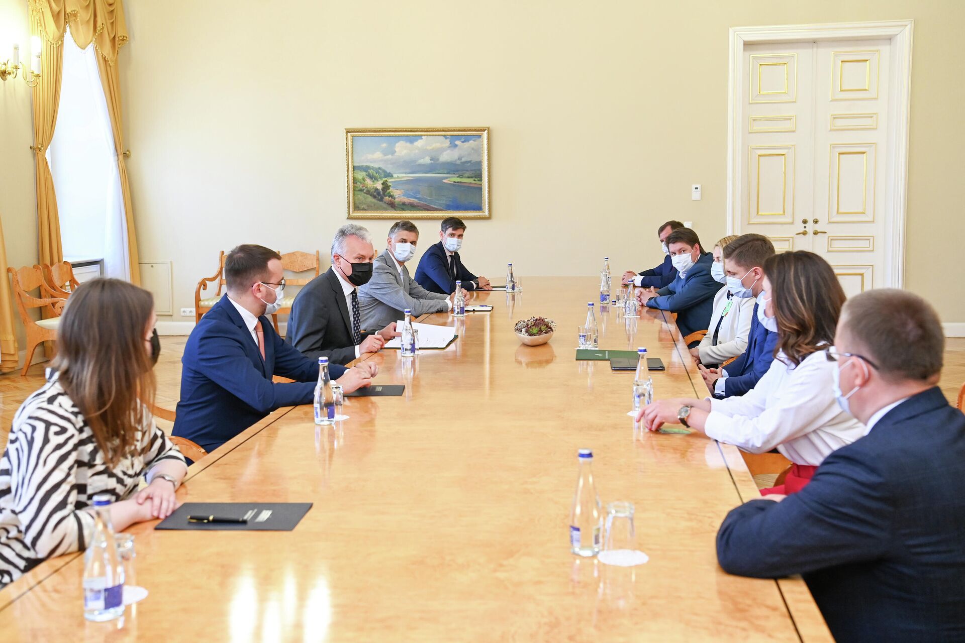 Президент Литвы Гитанас Науседа встретился с руководством Ассоциации муниципалитетов Литвы - Sputnik Литва, 1920, 19.06.2021