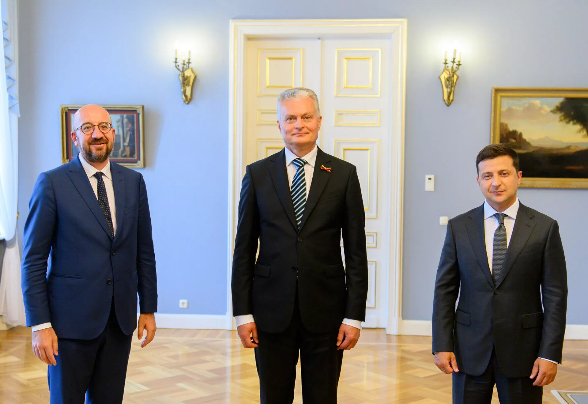 Встреча президента Литвы Гитанаса Науседы, украинского лидера Владимира Зеленского и главы Евросовета Шарля Мишеля - Sputnik Lietuva, 1920, 07.07.2021