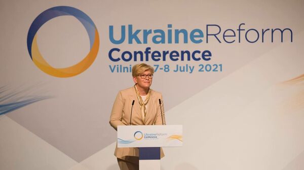 Премьер-министр Литвы Ингрида Шимоните во время конференции по вопросам реформ на Украине в Вильнюсе - Sputnik Литва