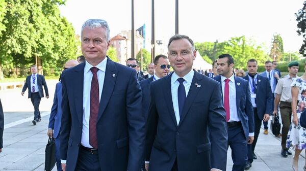 Lietuvos prezidentas Gitanas Nausėda su Lenkijos vadovu Andrzejumi Duda  - Sputnik Lietuva