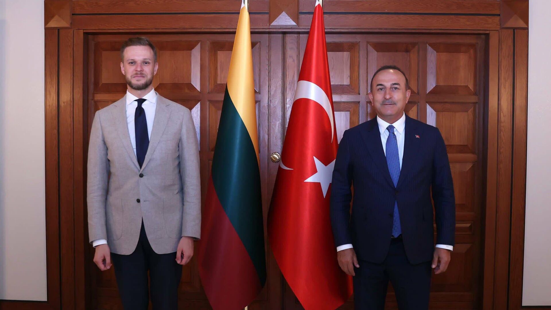 Gabrielius Landsbergis su Turkijos užsienio reikalų ministru Mevlütu Çavuşoğlu - Sputnik Lietuva, 1920, 14.07.2021