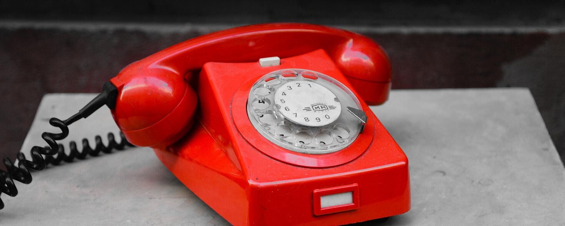 Красный телефон, архивное фото - Sputnik Lietuva, 1920, 10.12.2021