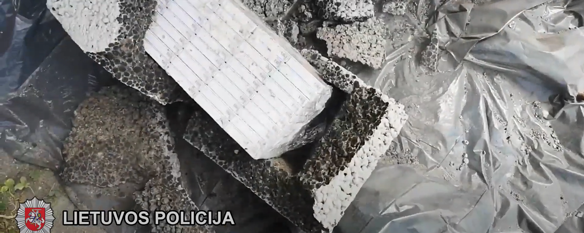 Полиция Вильнюсского уезда обнаружила контрабандные сигареты в строительных блоках - Sputnik Lietuva, 1920, 19.07.2021