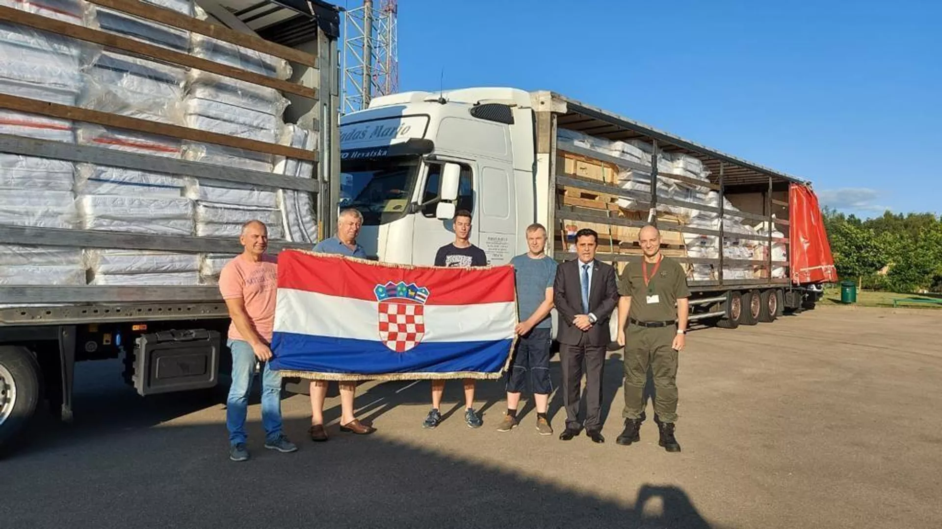 Tęsiantis migrantų antplūdžiui paramą suteikė ir Kroatija