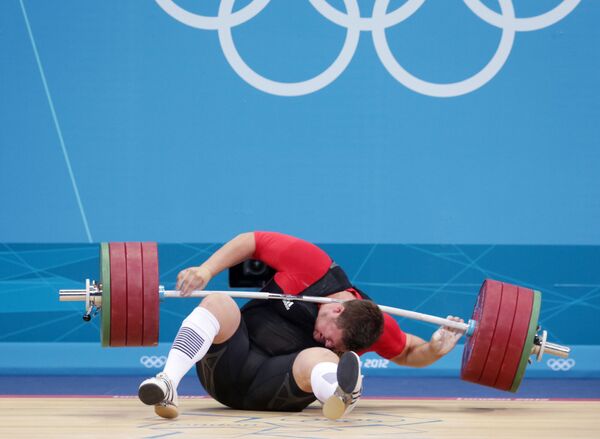 Londono XXX vasaros olimpinėse žaidynėse Mathiasas Steineris (Vokietija) varžosi vyrų sunkiosios atletikos svorio kategorijoje virš 105 kg. - Sputnik Lietuva