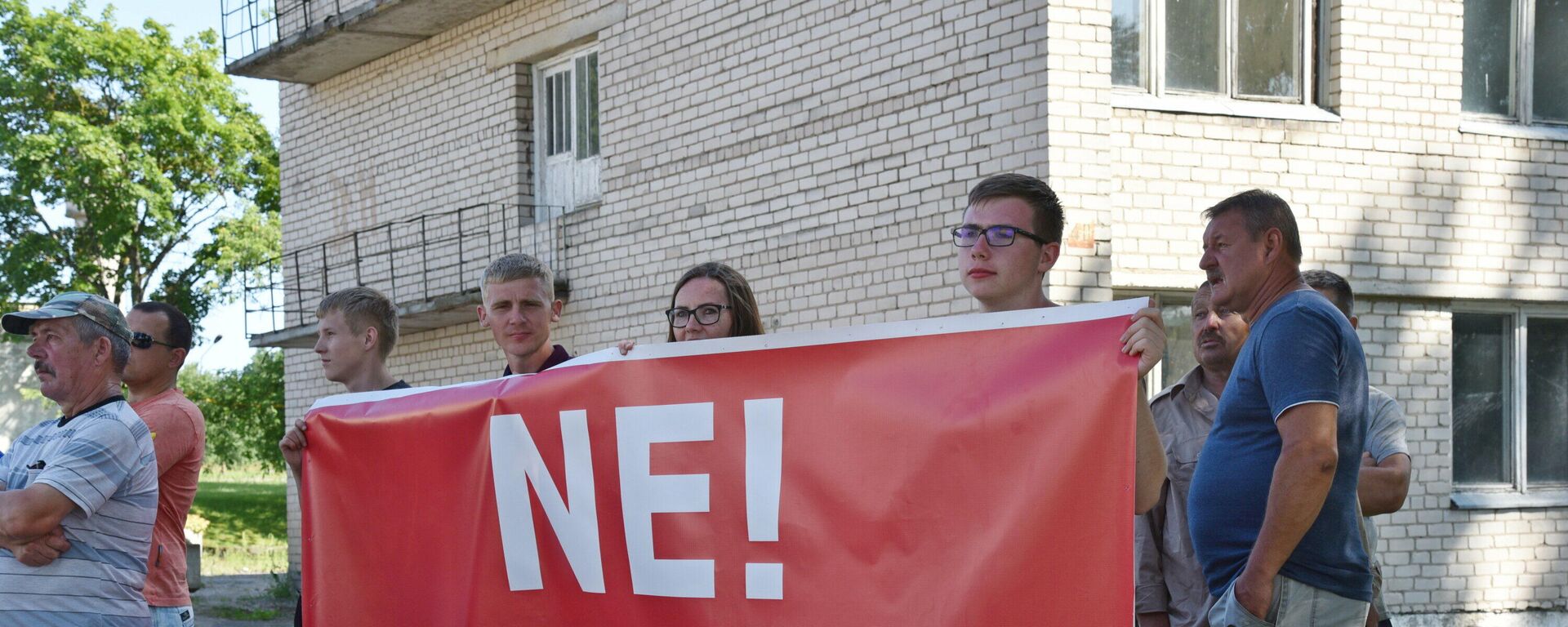 Акция протеста в Девенишкесе против строительства центра для мигрантов - Sputnik Литва, 1920, 23.07.2021