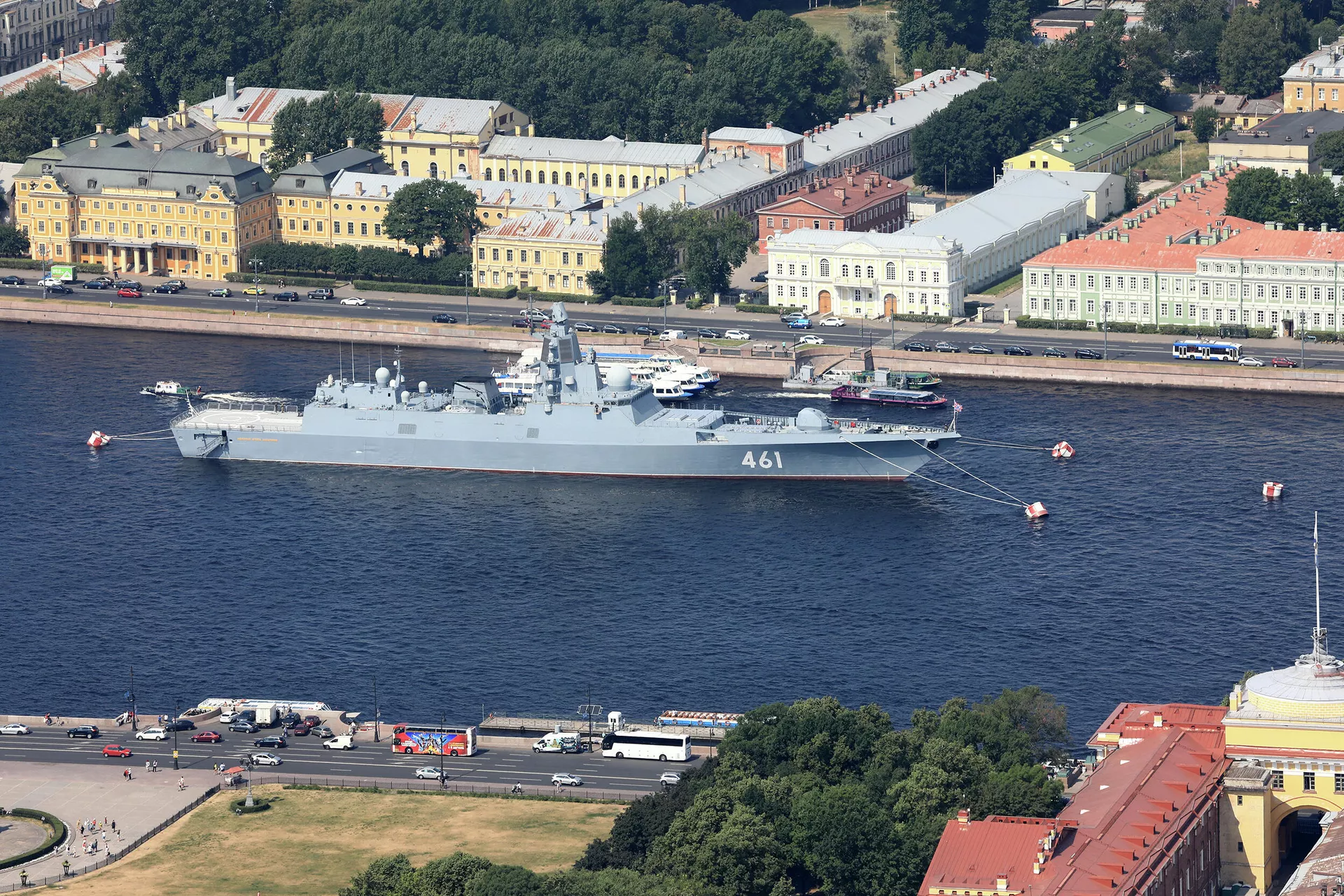 Военный парад в Санкт-Петербурге Военный парад в Санкт-Петербурге - Sputnik Lietuva, 1920, 29.07.2021