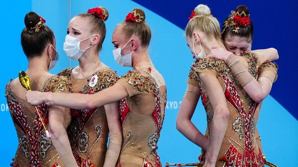 Российские спортсменки, члены сборной России (команда ОКР) по художественной гимнастике на Олимпийских играх в Токио - Sputnik Литва