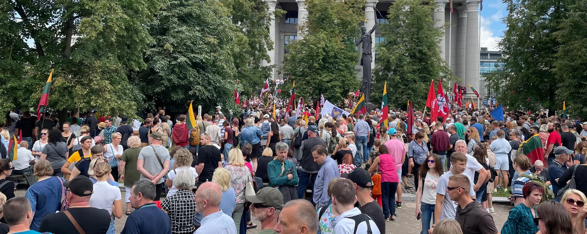 Митинг у здания Сейма Литвы - Sputnik Lietuva, 1920, 11.08.2021