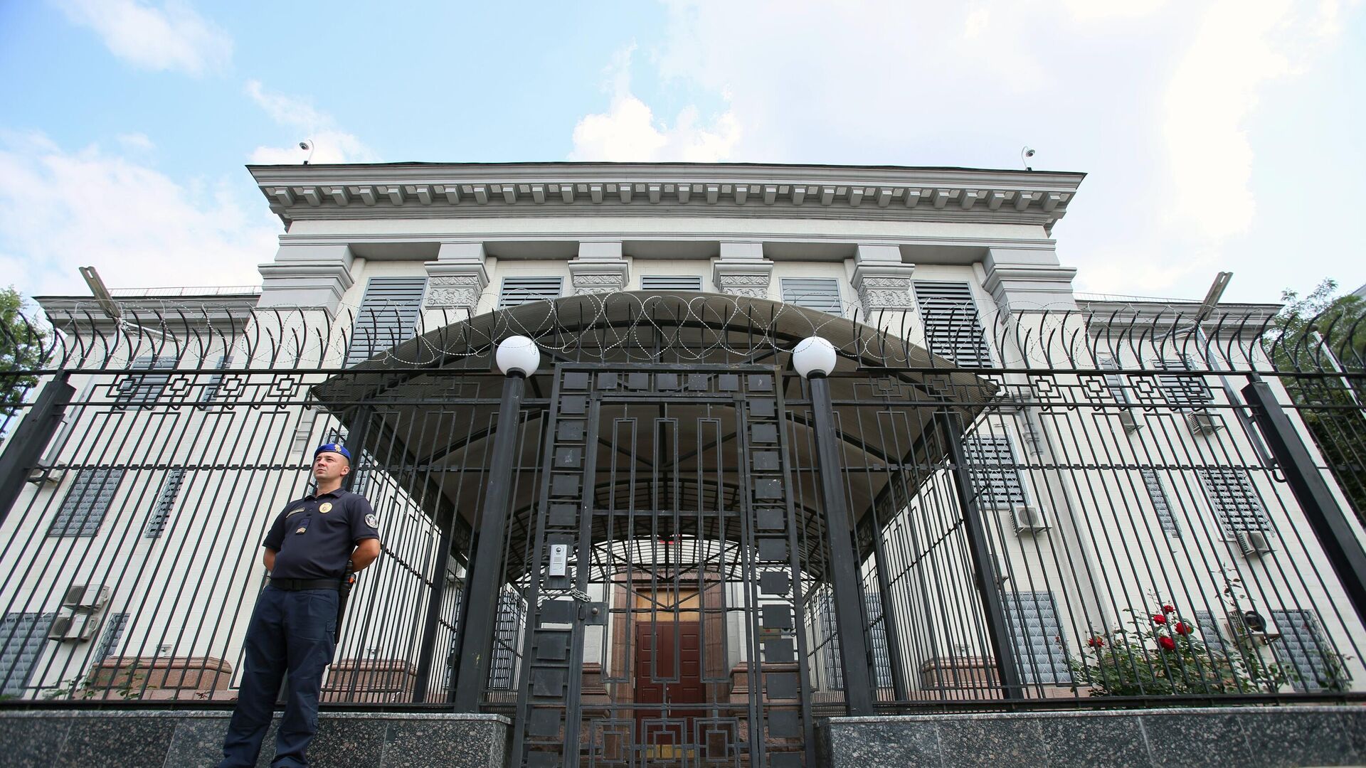 Здание посольства Российской Федерации в Киеве, архивное фото - Sputnik Lietuva, 1920, 24.08.2021