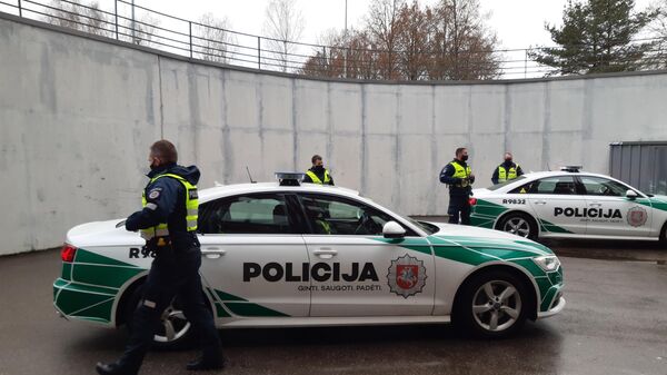 Полицейские и служебные автомобили полиции в Литве - Sputnik Литва