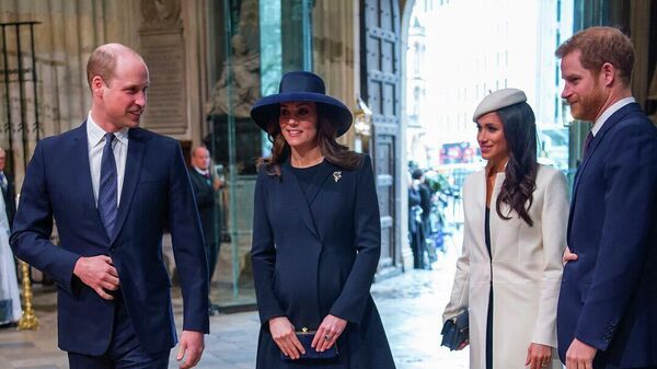 Princas Viljamas, Keitė Midlton ir princas Haris su Megan Markl - Sputnik Lietuva