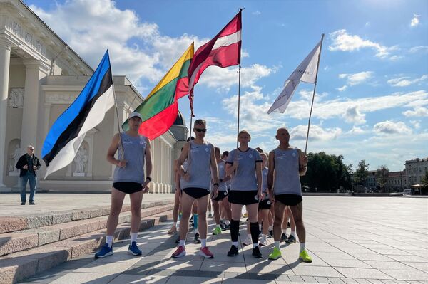 Мероприятие должно закончиться вечером в воскресенье во дворе здания парламента Эстонии в Таллине. - Sputnik Литва