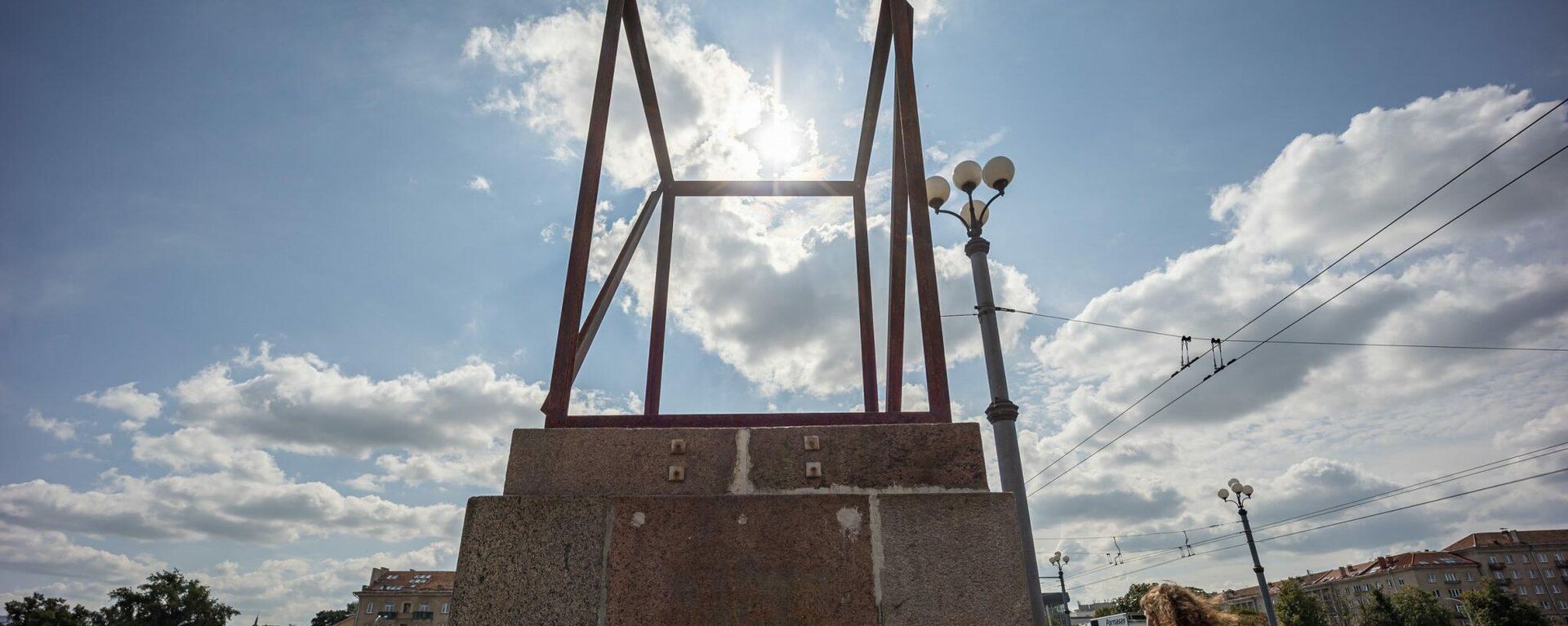 Инсталляция на Зеленом мосту в Вильнюсе - Sputnik Литва, 1920, 06.09.2021