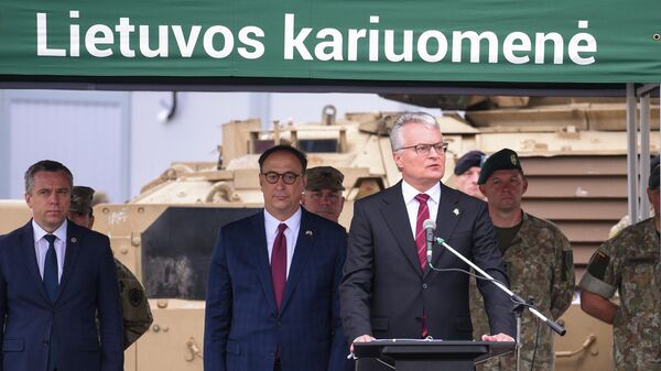 Президент Литвы Гитанас Науседа принял участие в церемонии принятия ротации батальона США - Sputnik Lietuva