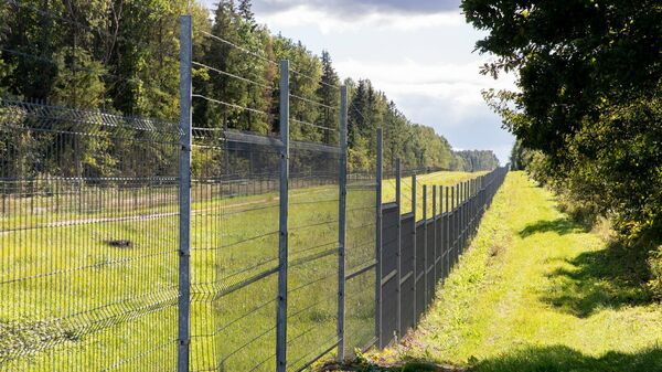 Забор на границе Литвы и Белоруссии - Sputnik Литва